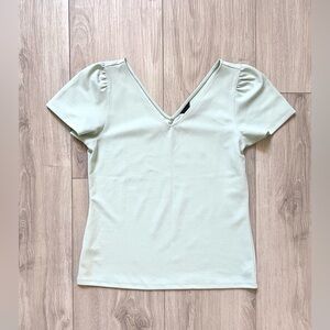 (NWT) Ann Taylor Mint color V- Neck Top, XS